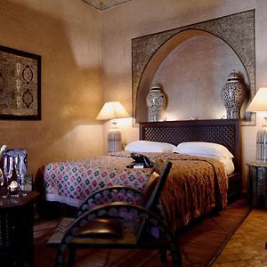 Camera con letto king size